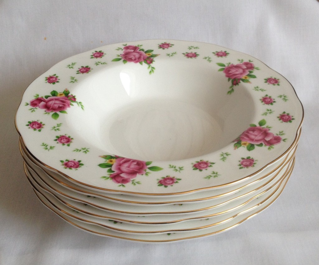 Nivag Crockery: Royal Albert - New Country Roses White: Set of 6 