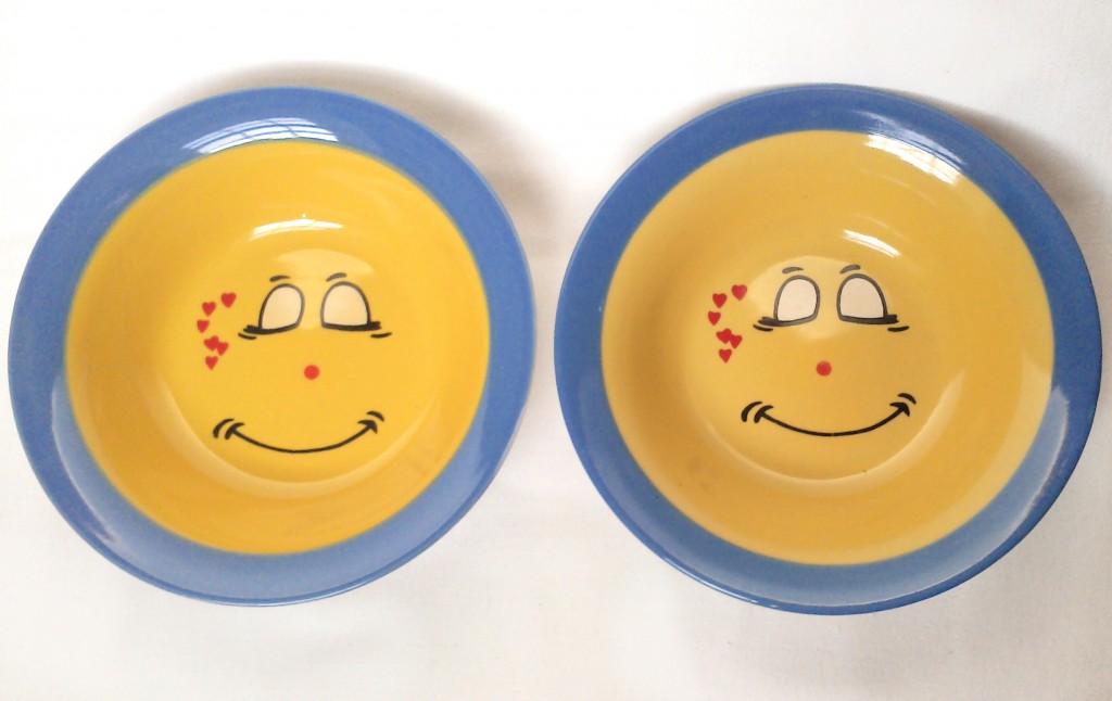 Nivag Crockery Trade Winds Funny Faces Set of 2 Blue with Yellow